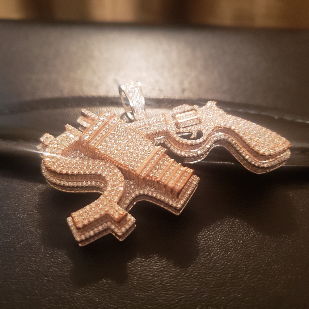 EMOJI PENDANT